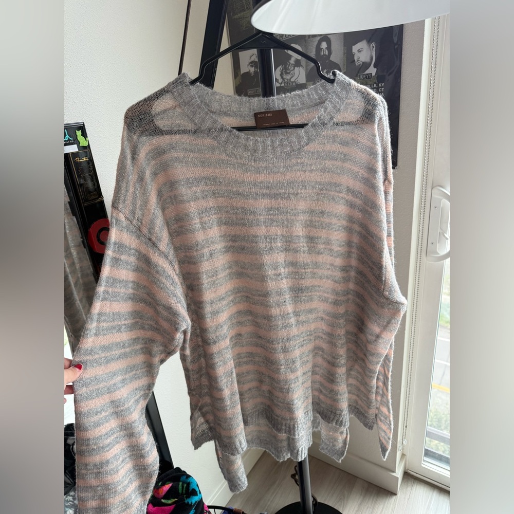 Kerisma Soft Gray and Cream Knit Top